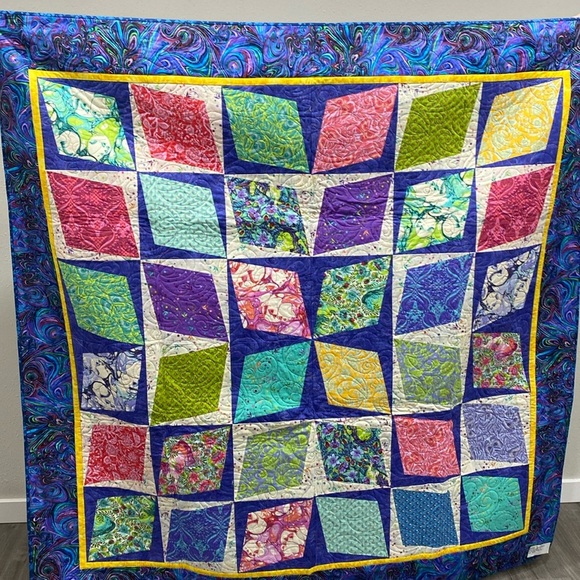 Handmade Patterned Quilt - Picture 1 of 5